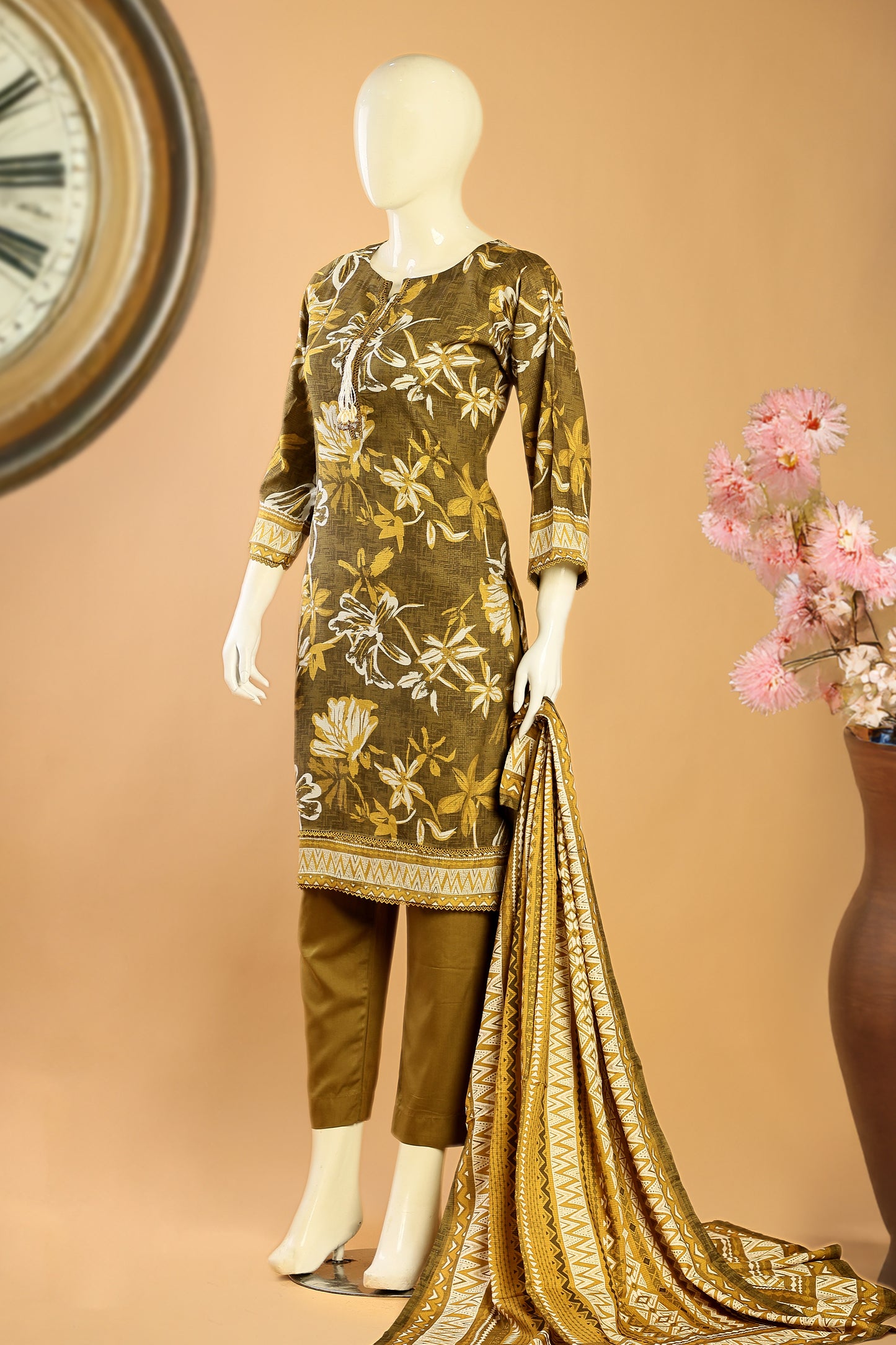 Olivara - 3 Piece Stitched Lawn Suit 15R1121