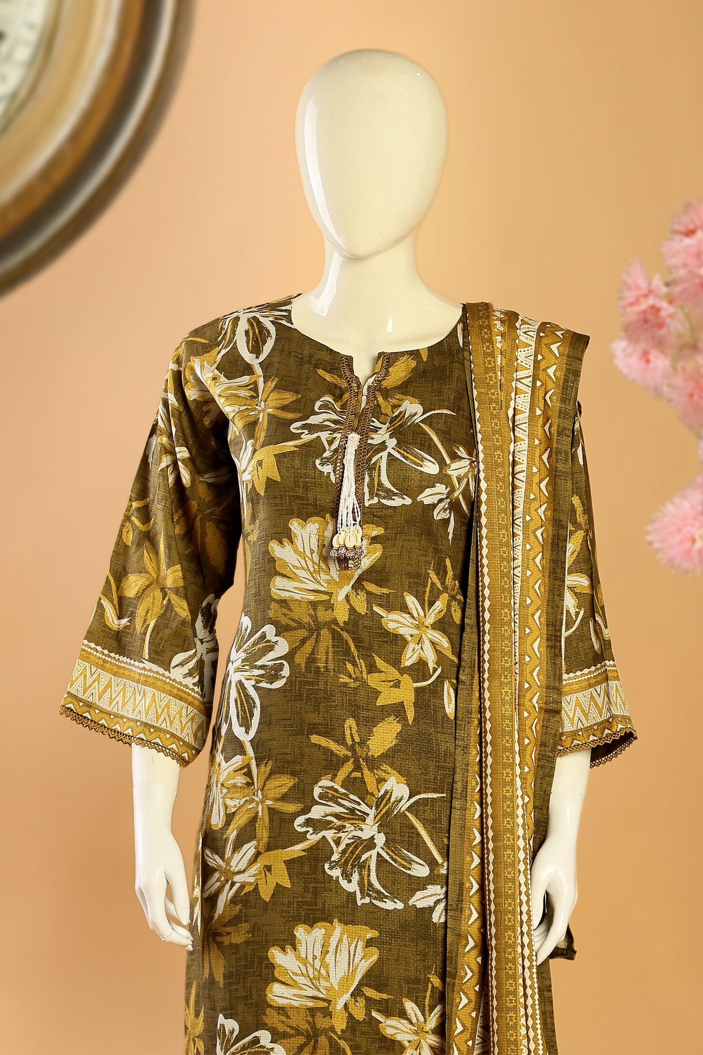Olivara - 3 Piece Stitched Lawn Suit 15R1121