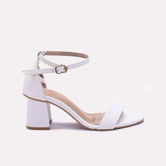 Womens White Casual Sandals 0421314