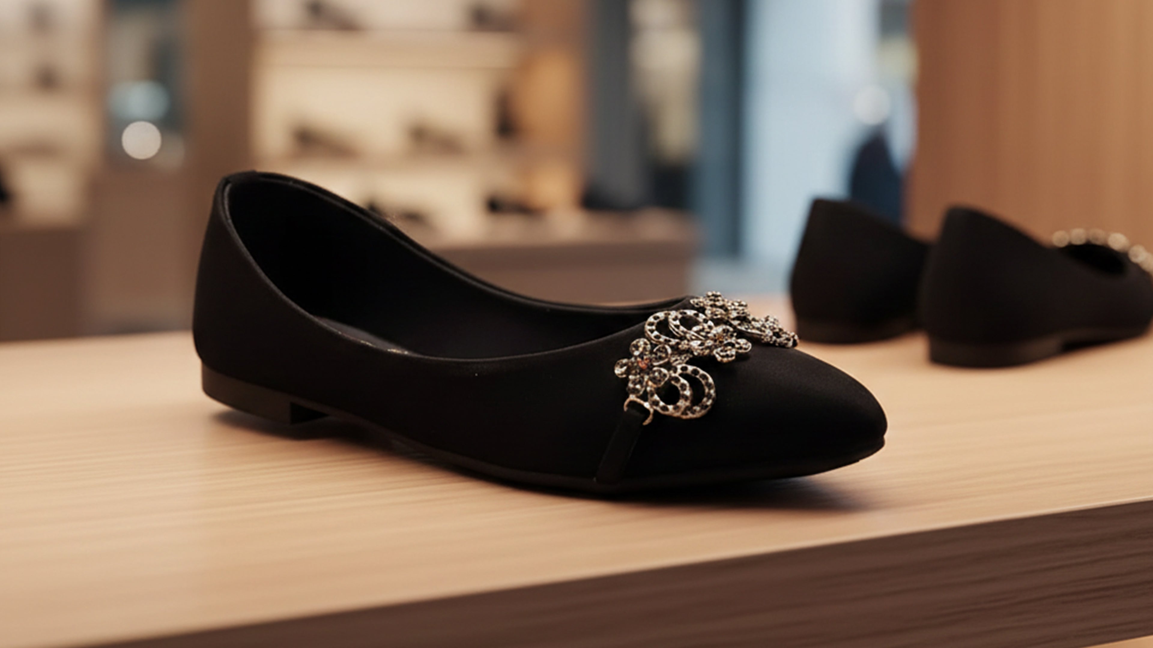 buy ladies pumps 