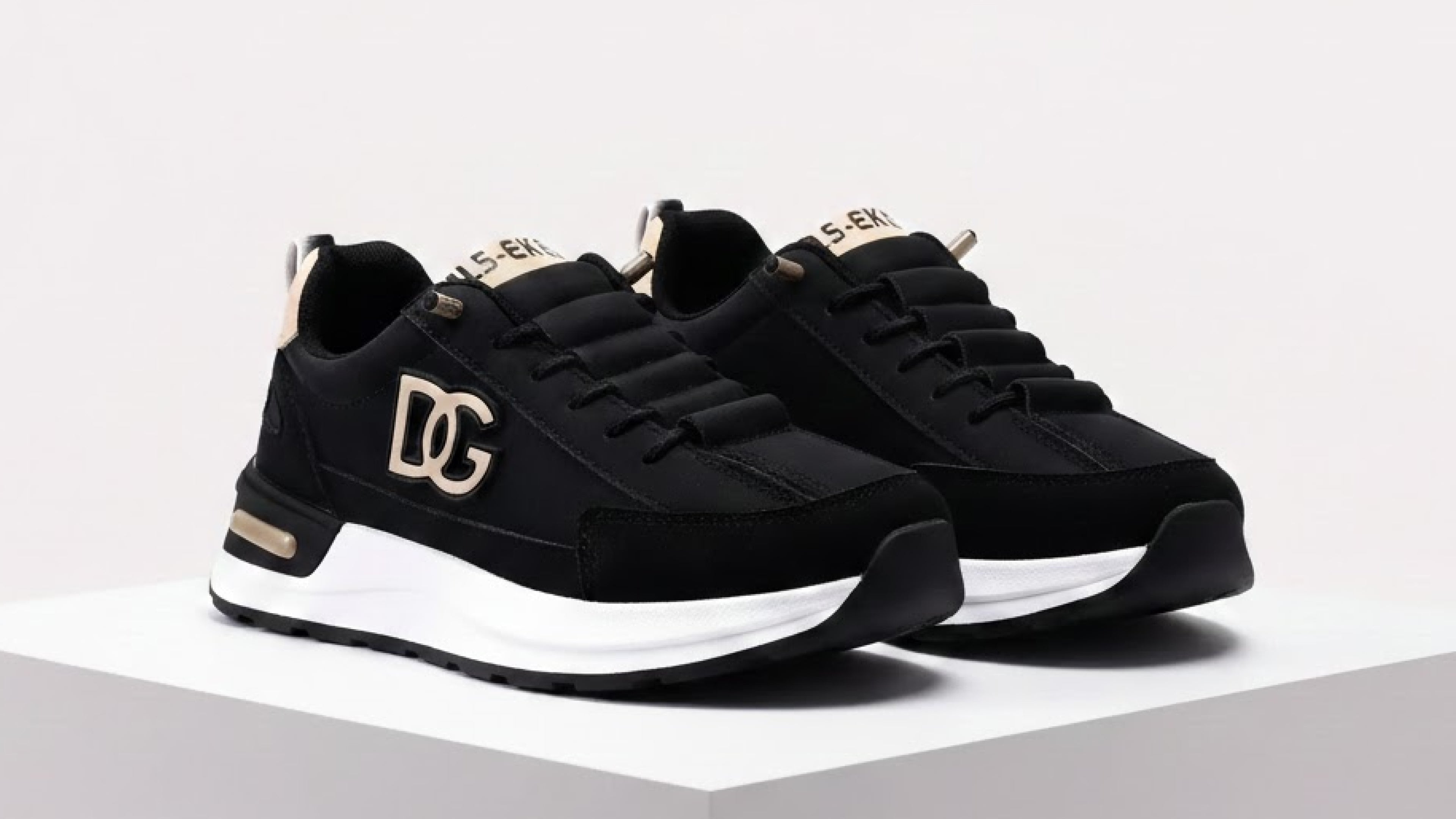 best sneaker shoes in Pakistan