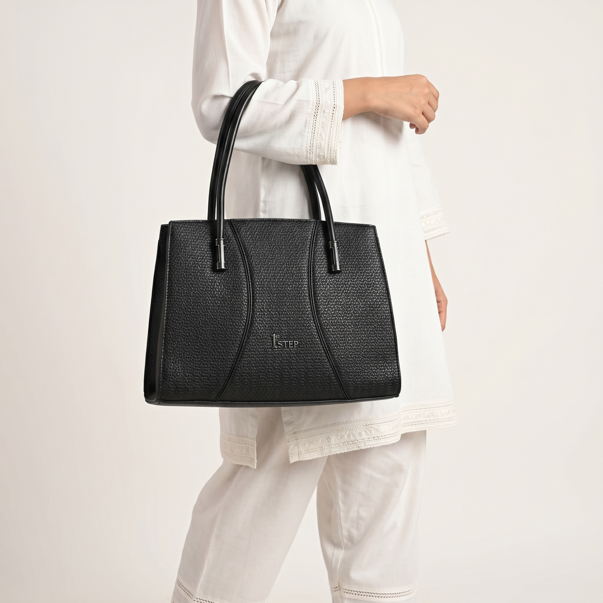 Shoulder Bag Black 0331777
