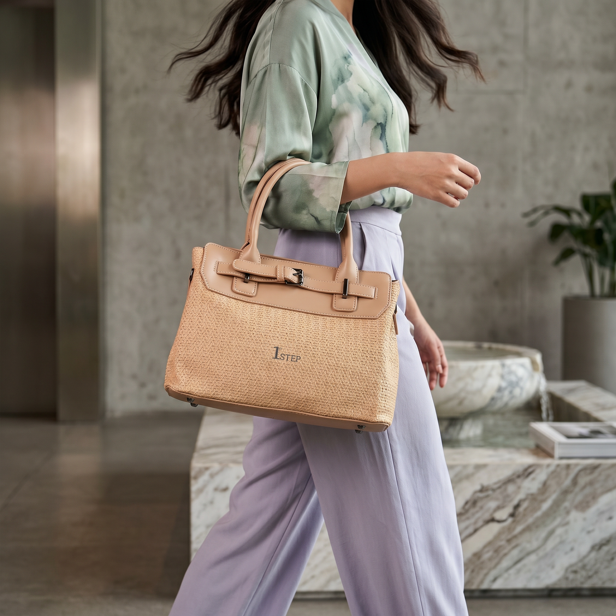 Shoulder Bag Beige 0331778