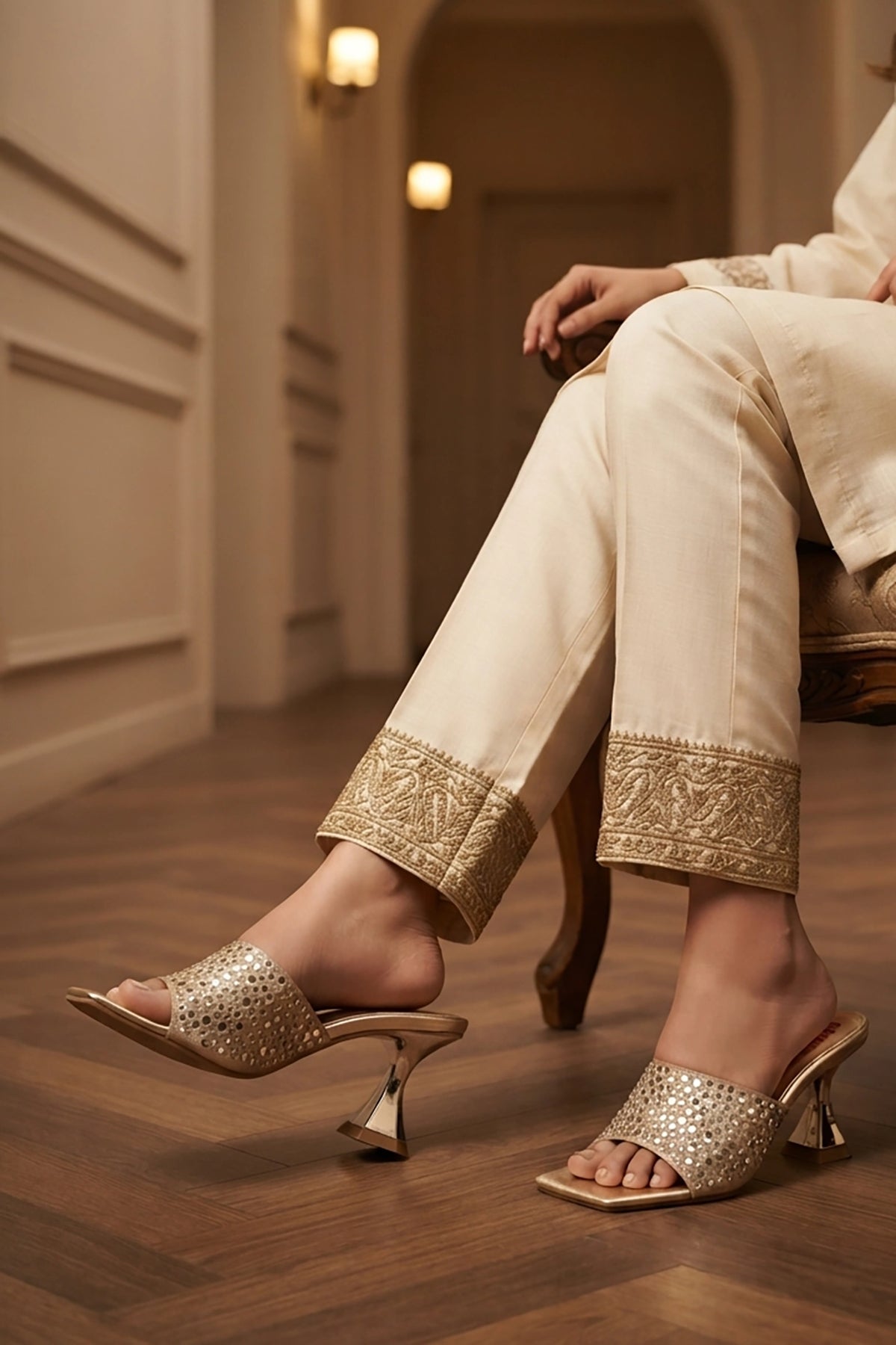 Fancy Slipper Golden 0413723
