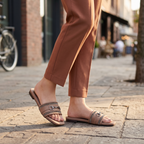 Fancy Slipper Fawn 0413789