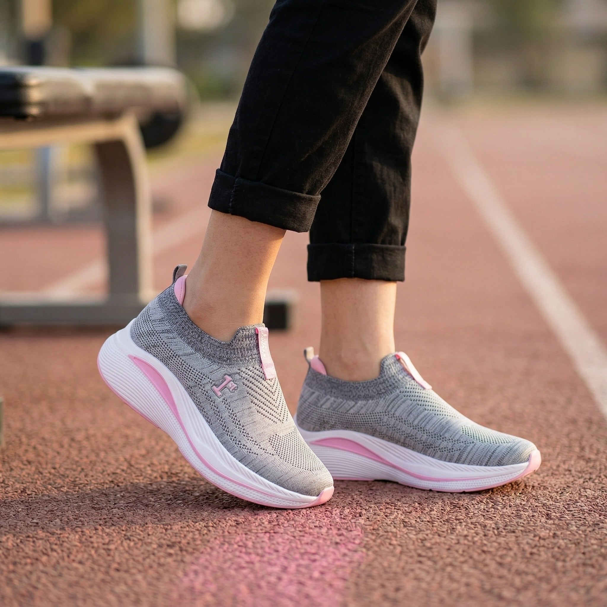 Women Sneaker Shoes Gray 0441030