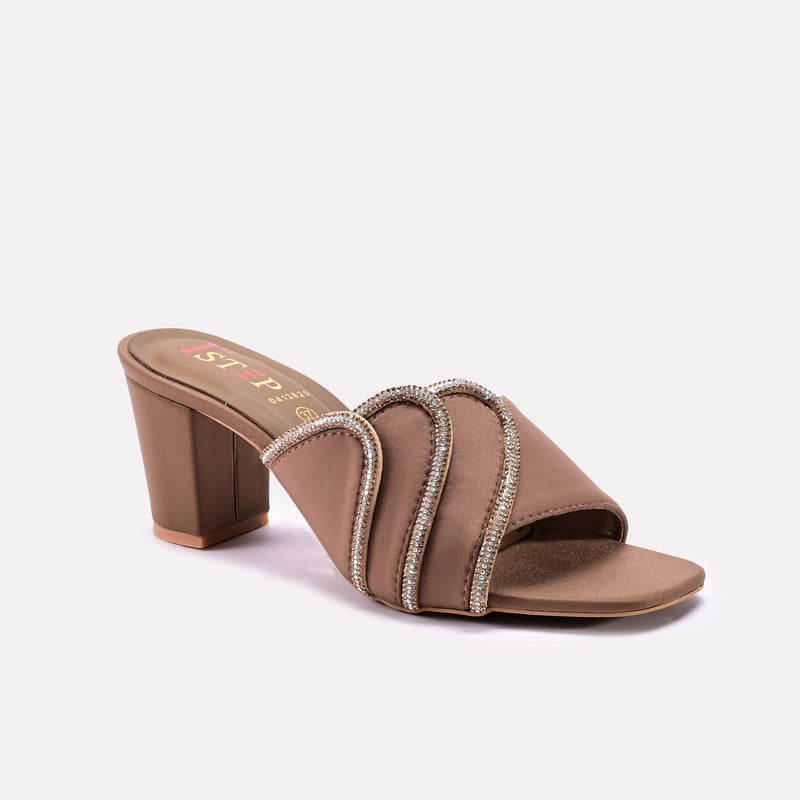Fancy Slipper Fawn 0413820