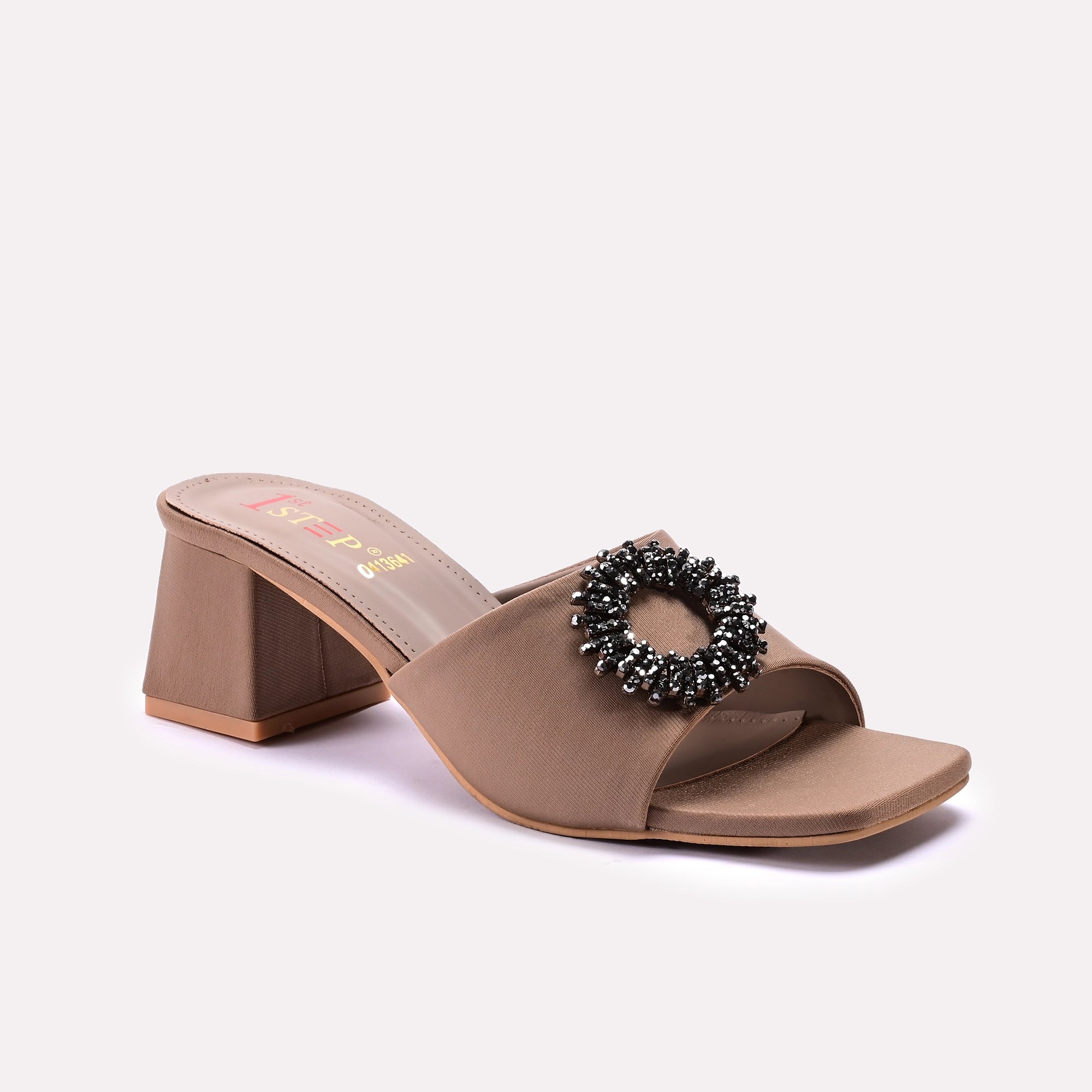 Fancy Slipper Fawn 0413641