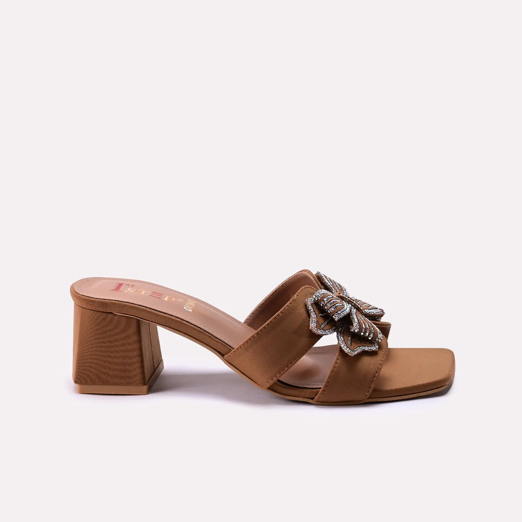 Fancy Slipper Fawn 0413643
