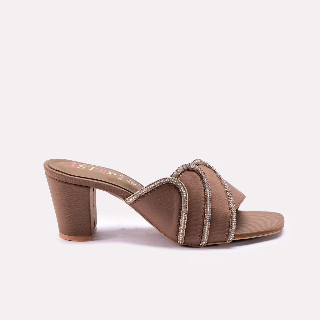 Fancy Slipper Fawn 0413820