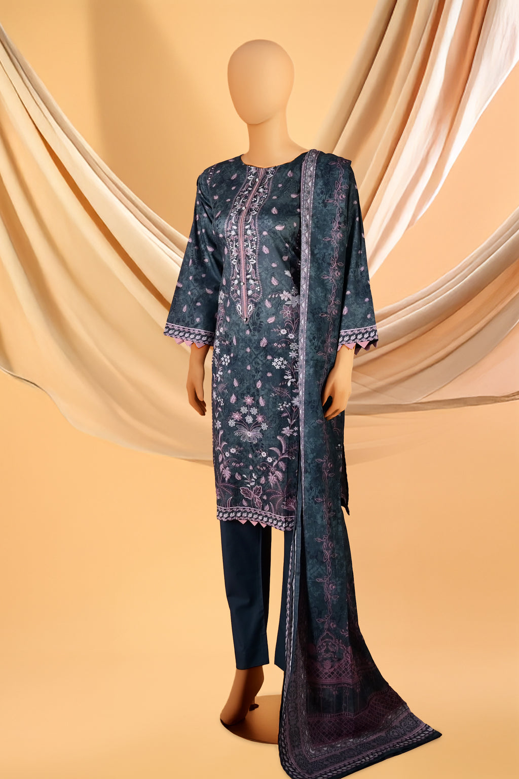 Rose Ash – 3 Piece Lawn Stitched Suit 15D0156