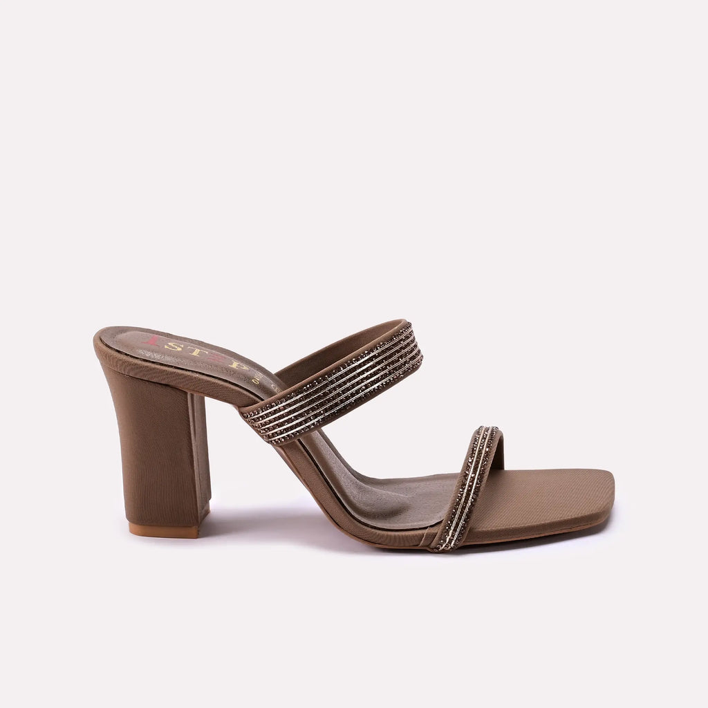 Fancy Slipper Fawn 0413645