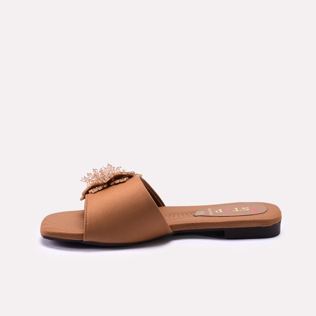 Fancy Slipper Fawn 0413802