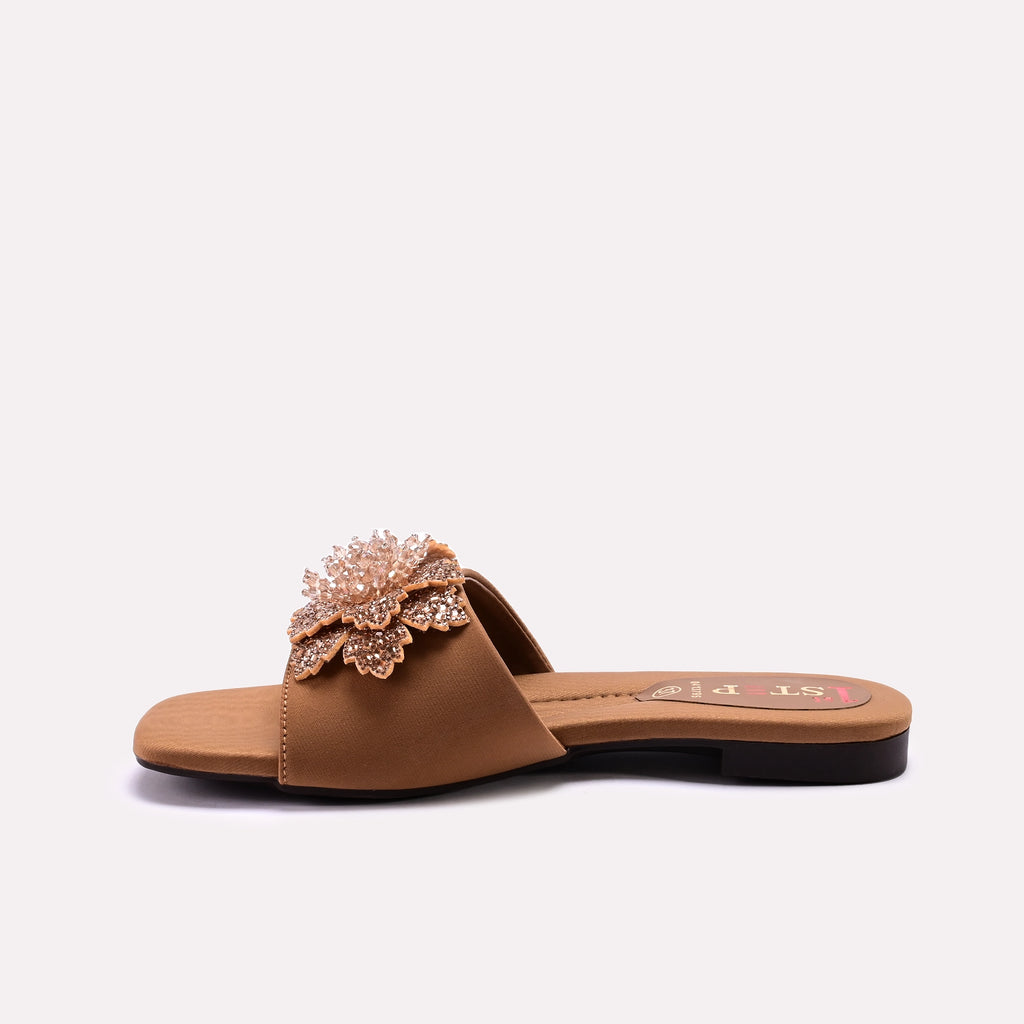 Fancy Slipper Fawn 0413796