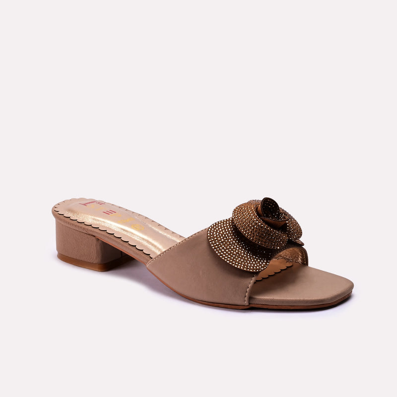 Fancy Slipper Fawn 0413943