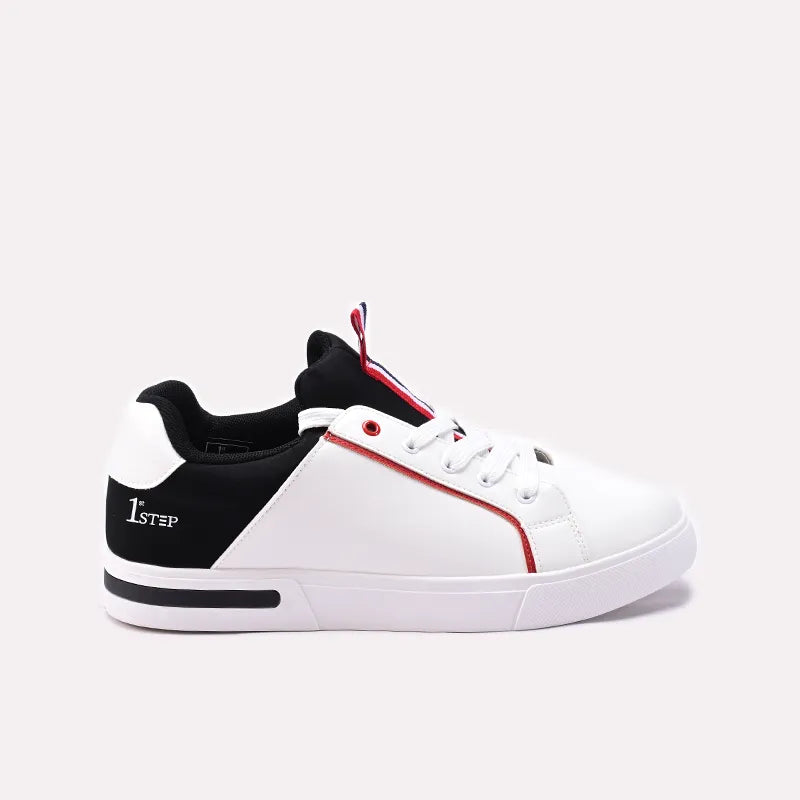 White Sneaker Shoes 0120634