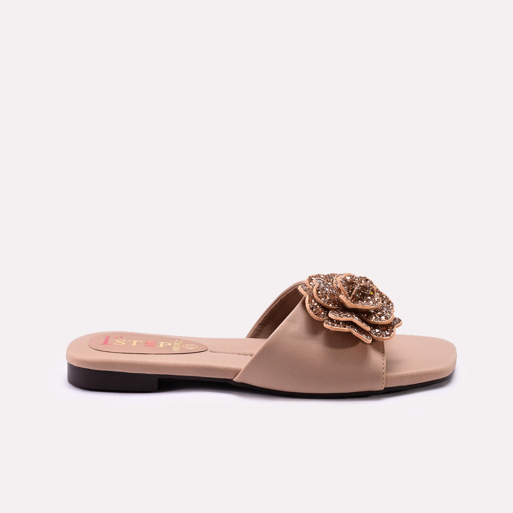 Fancy Slipper Fawn 0413852