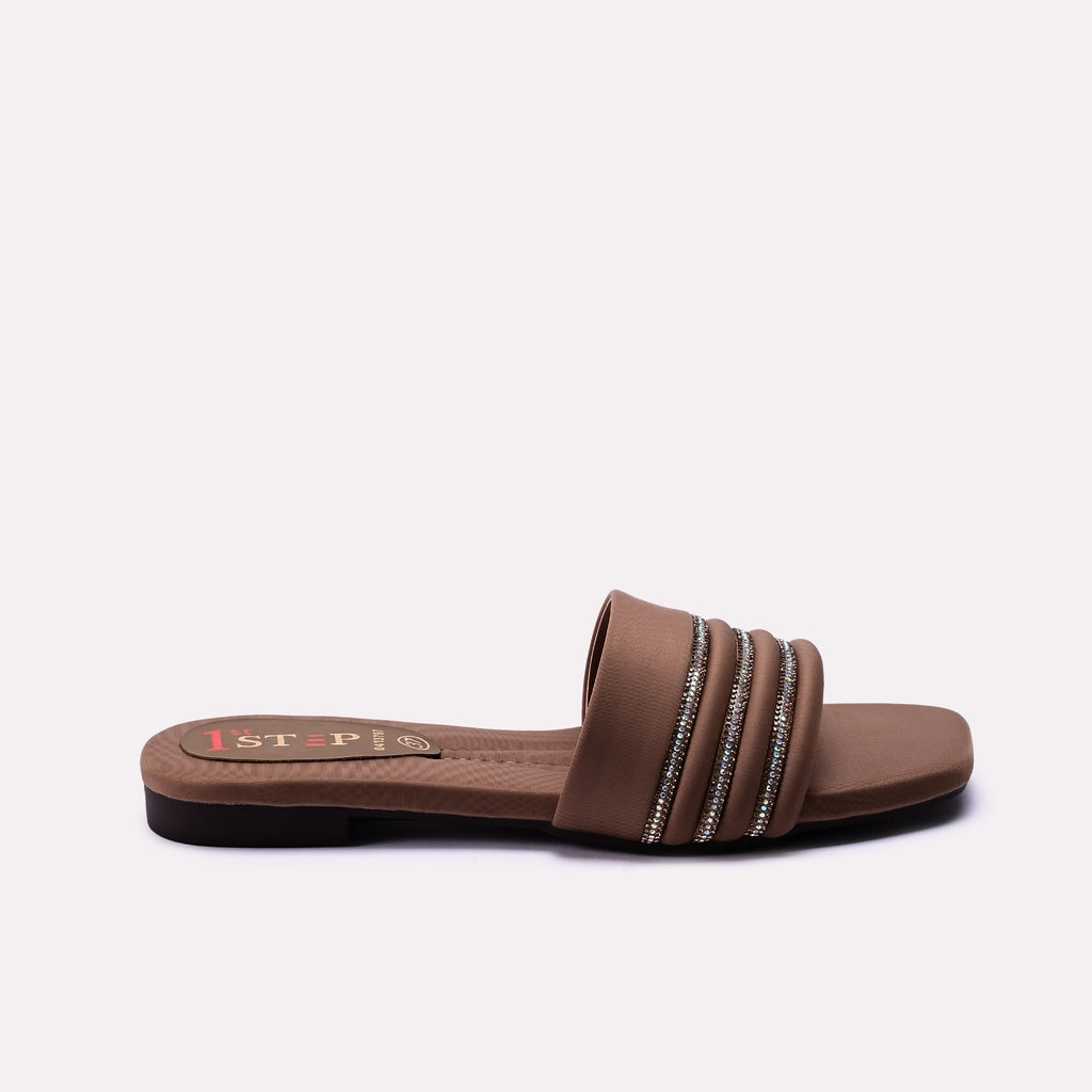 Fancy Slipper Fawn 0413797