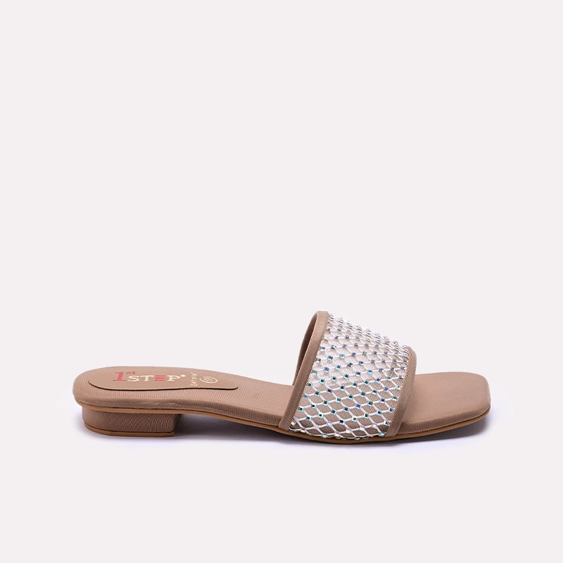 Fancy Slipper Fawn 0413497