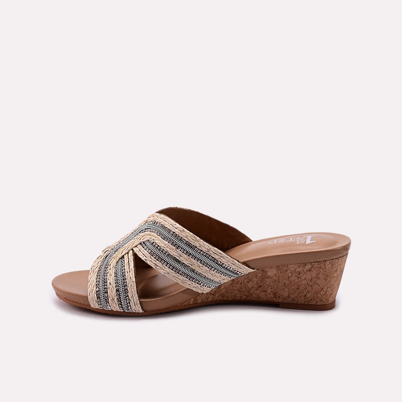 Fancy Slipper Fawn 0413300