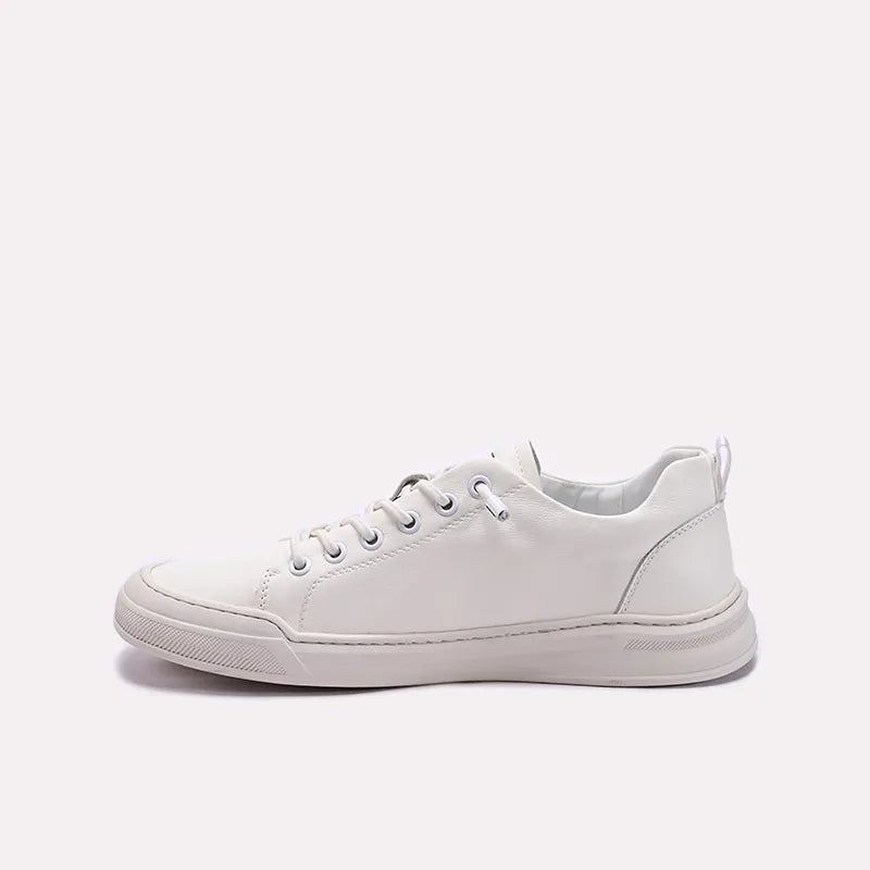 White Sneakers Shoes 0120616