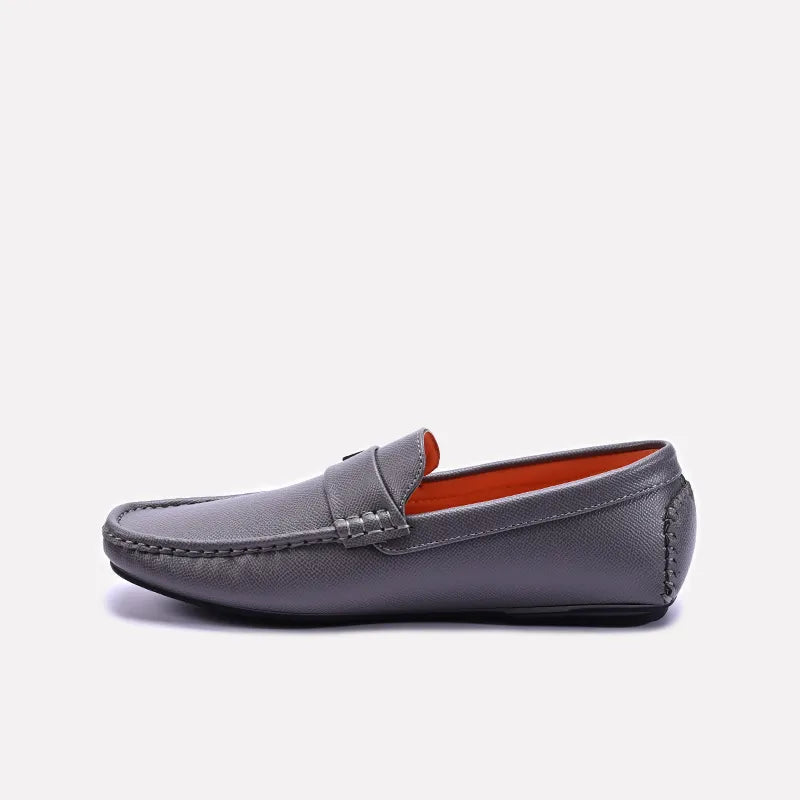 Gray Loafer Shoes 0130971