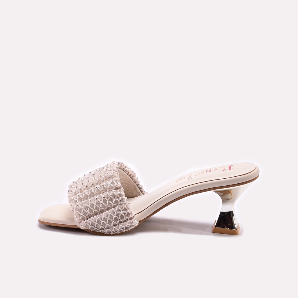 Fancy Slipper Fawn 0413722