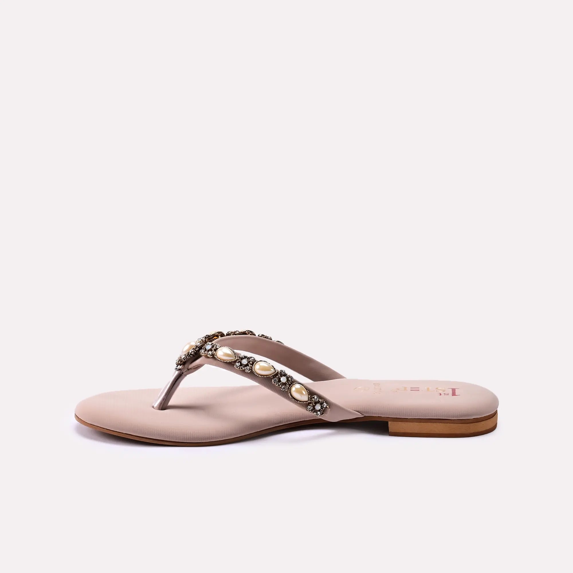 Fancy Slipper Fawn 0413714