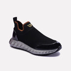 Black Slip On Walking Sneakers 0120560