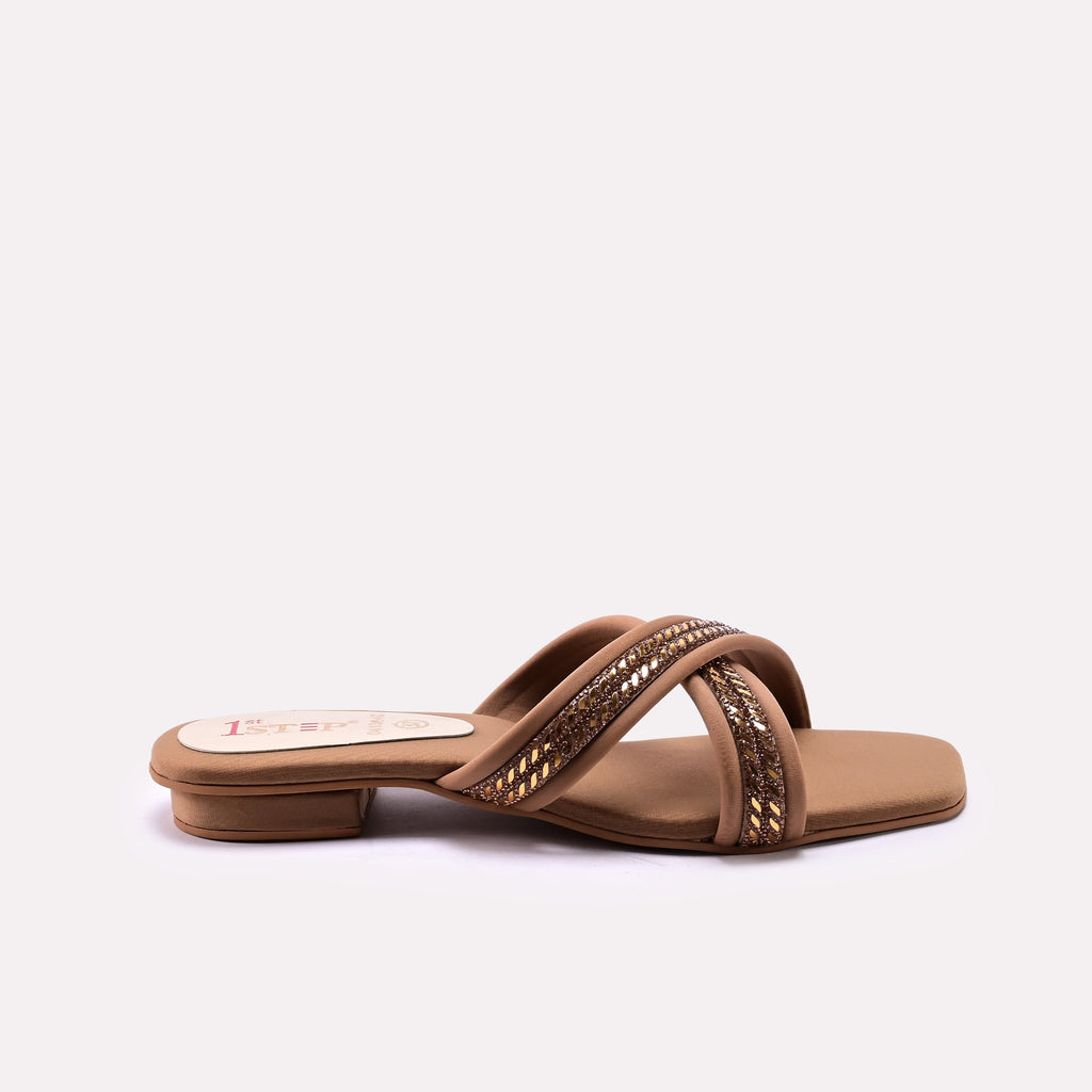 Fancy Slipper Fawn 0413849