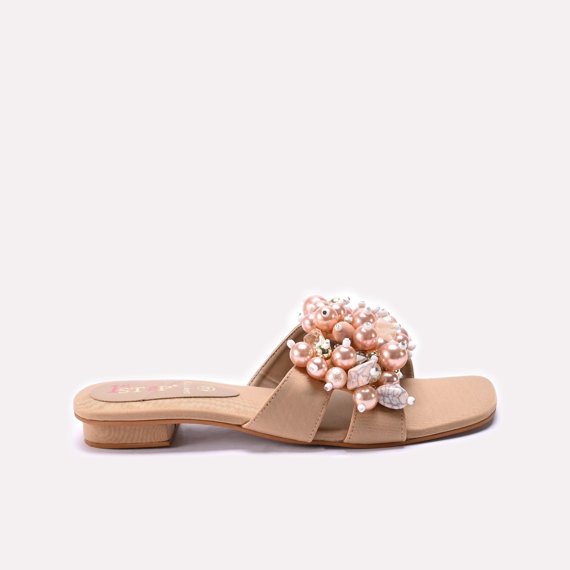Fancy Slipper Fawn 0413739