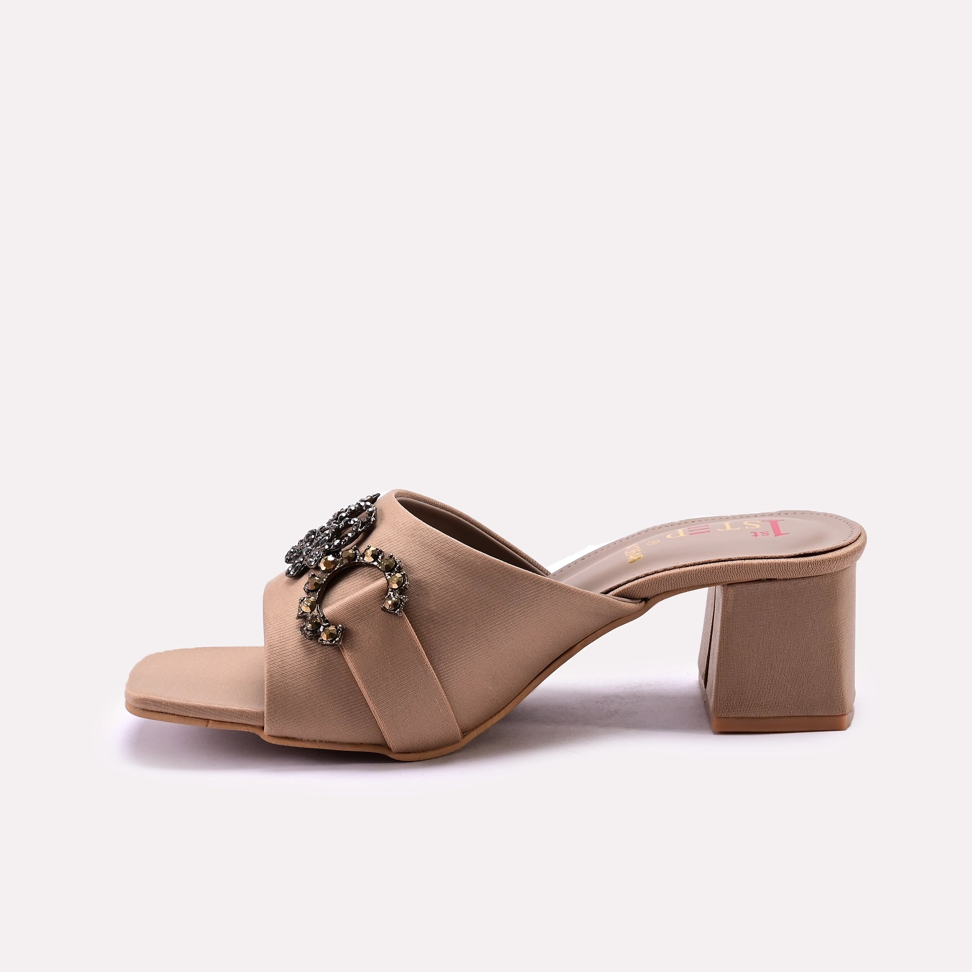 Fancy Slipper Fawn 0413648