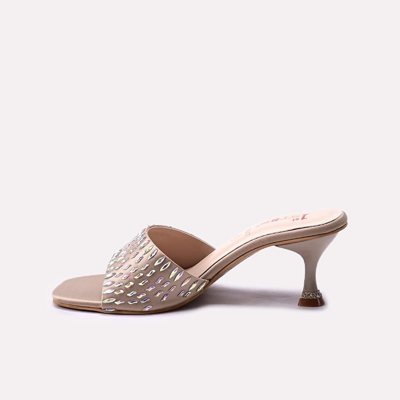 Fancy Slipper Fawn 0413527