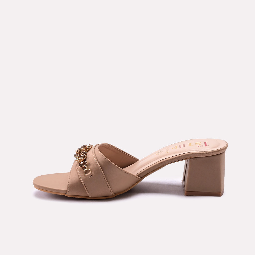 Fancy Slipper Fawn 0413638