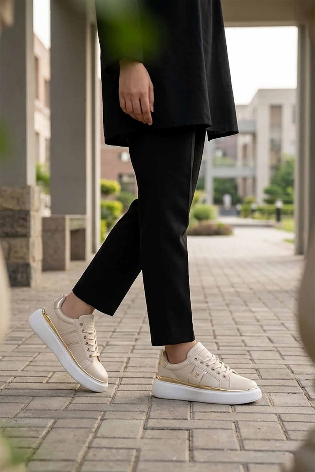 Women Sneaker Shoes Fawn 0441060