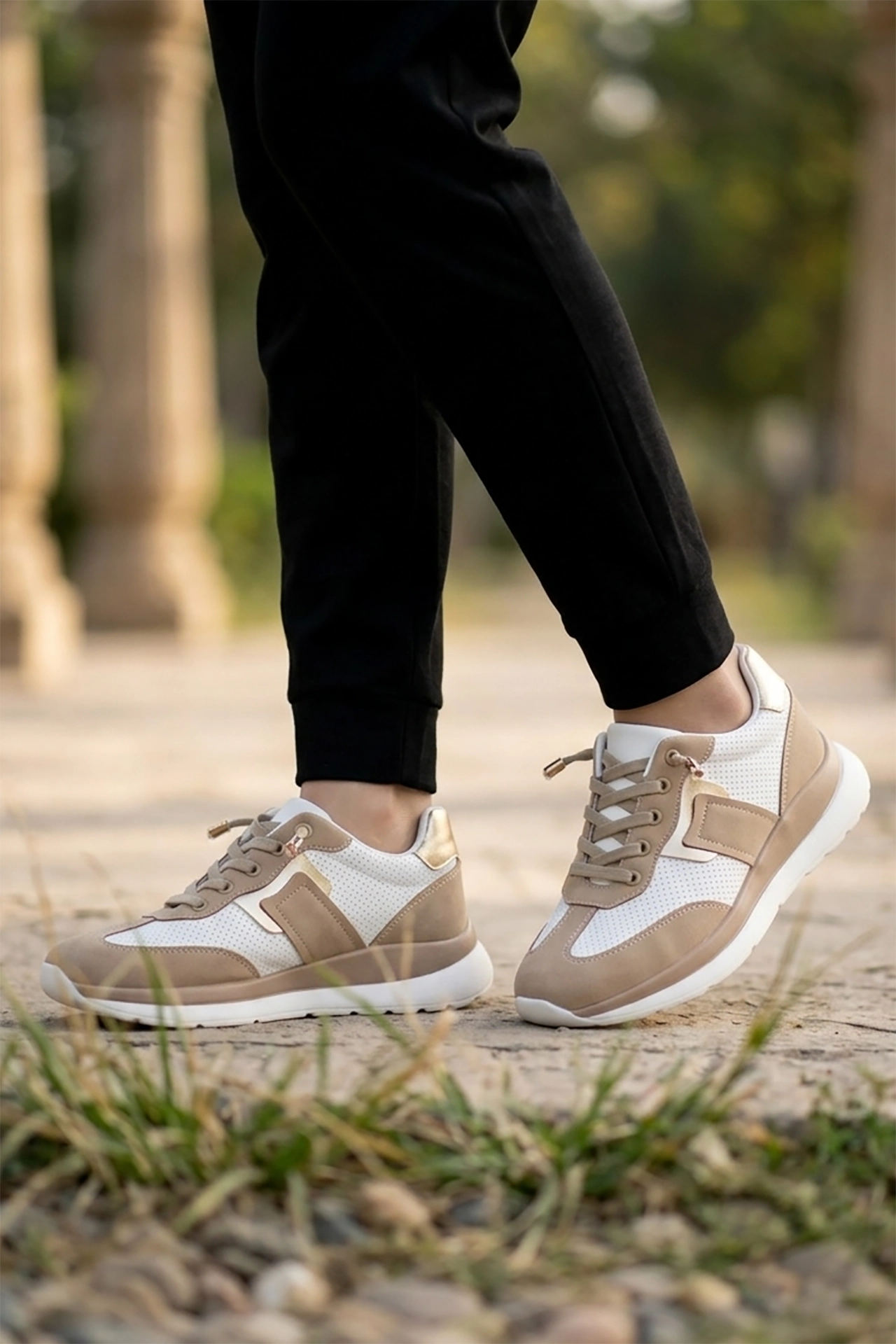 Women Sneaker Shoes Fawn 0441058