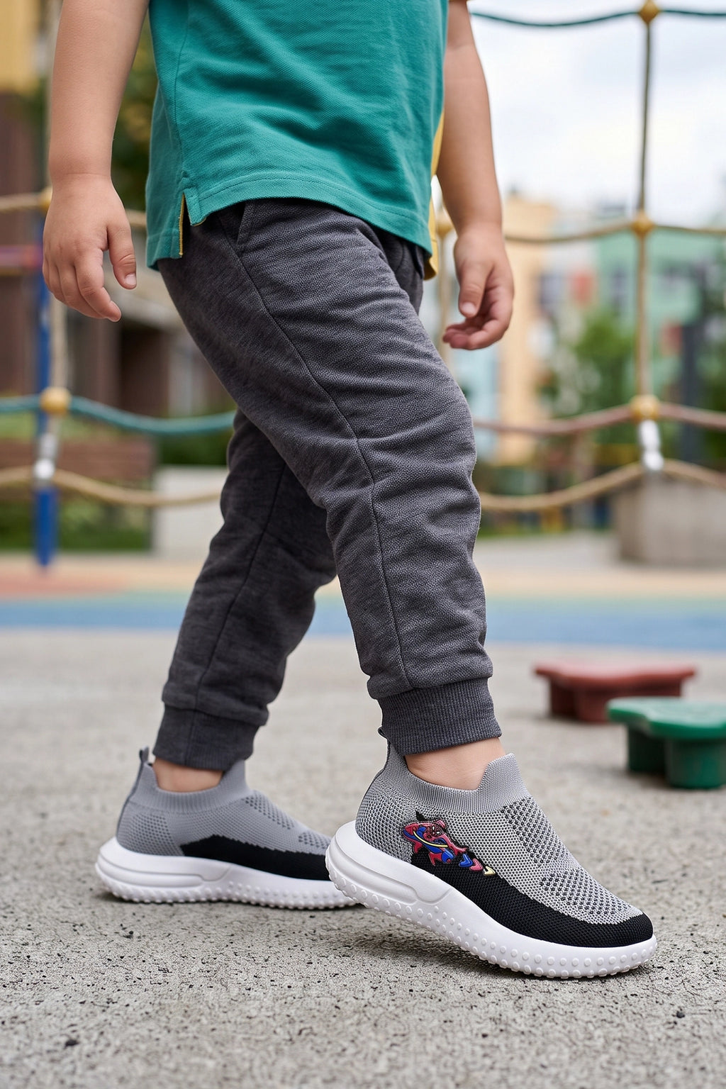 Sneaker Shoes Gray 0640104