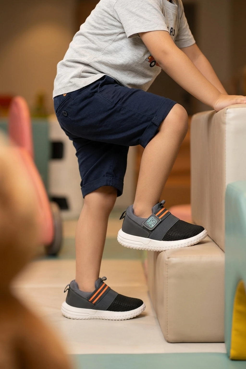Sneaker Shoes Gray 0640109