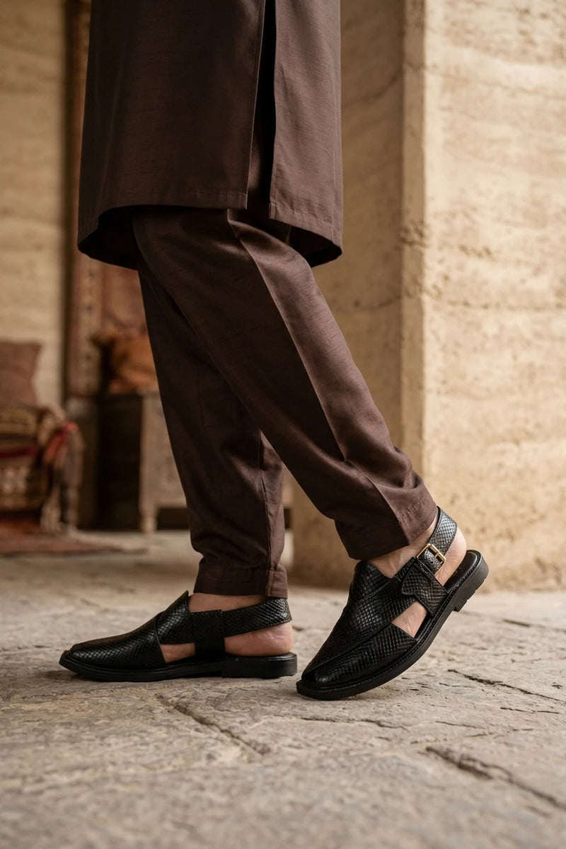 Black Textured Peshawari Chappals 0141071