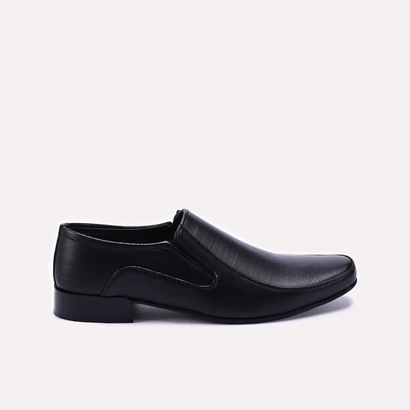 Black_Minimalist_Dress_Shoes_0111317_2.webp