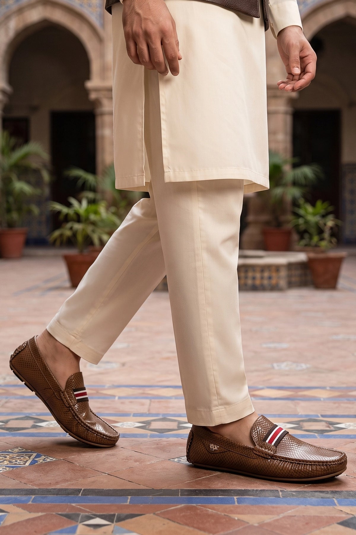 Brown Loafer Shoes 0130939