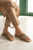 Fancy Slipper Fawn 0413502