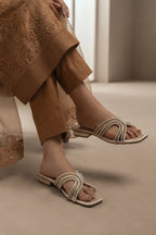 Fancy Slipper Fawn 0413525