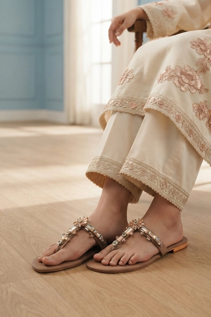 Fancy Slipper Fawn 0413614