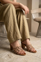 Fancy Slipper Fawn 0413616