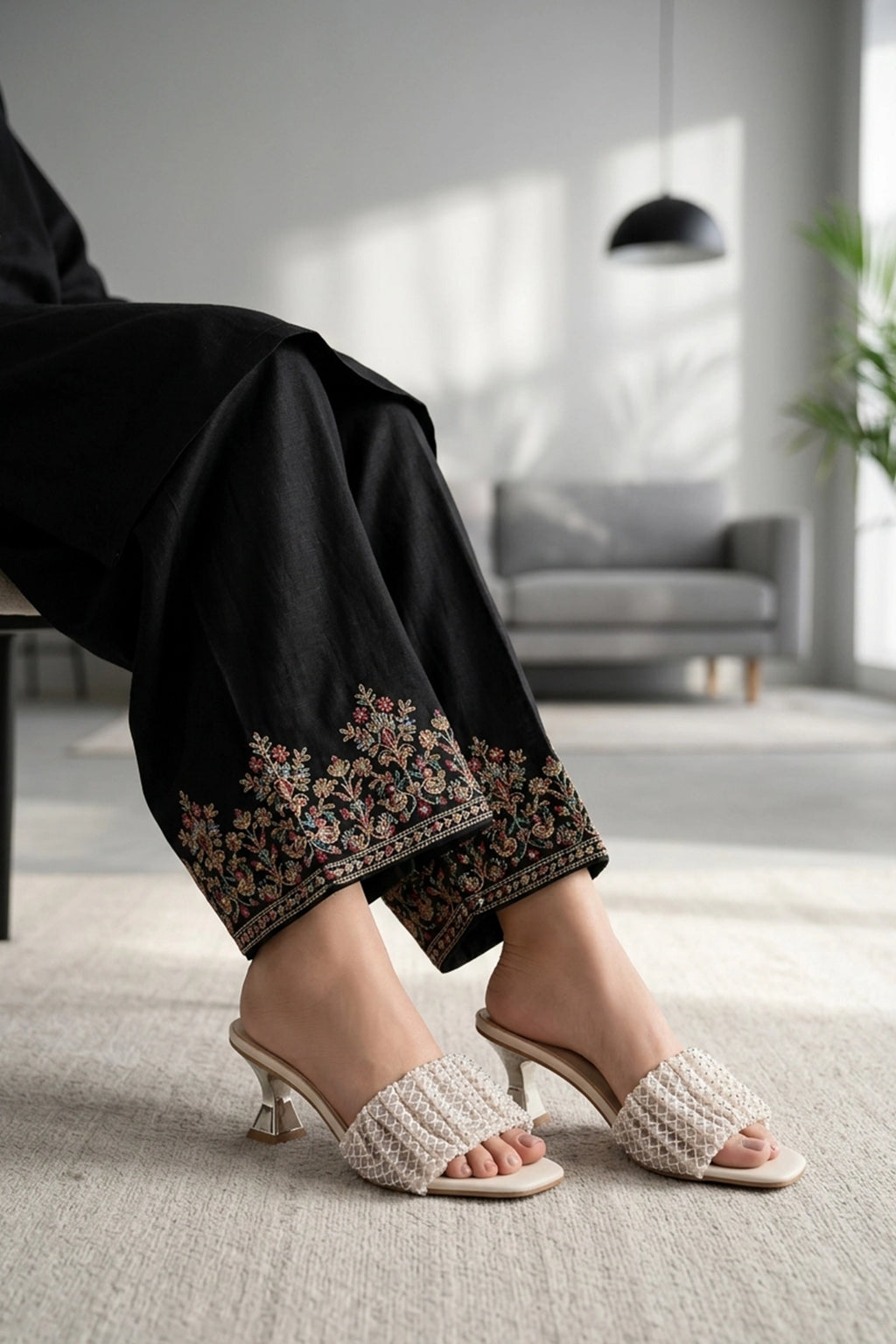 Fancy Slipper Fawn 0413722