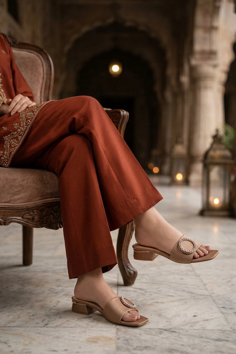 Fancy Slipper Fawn 0413772