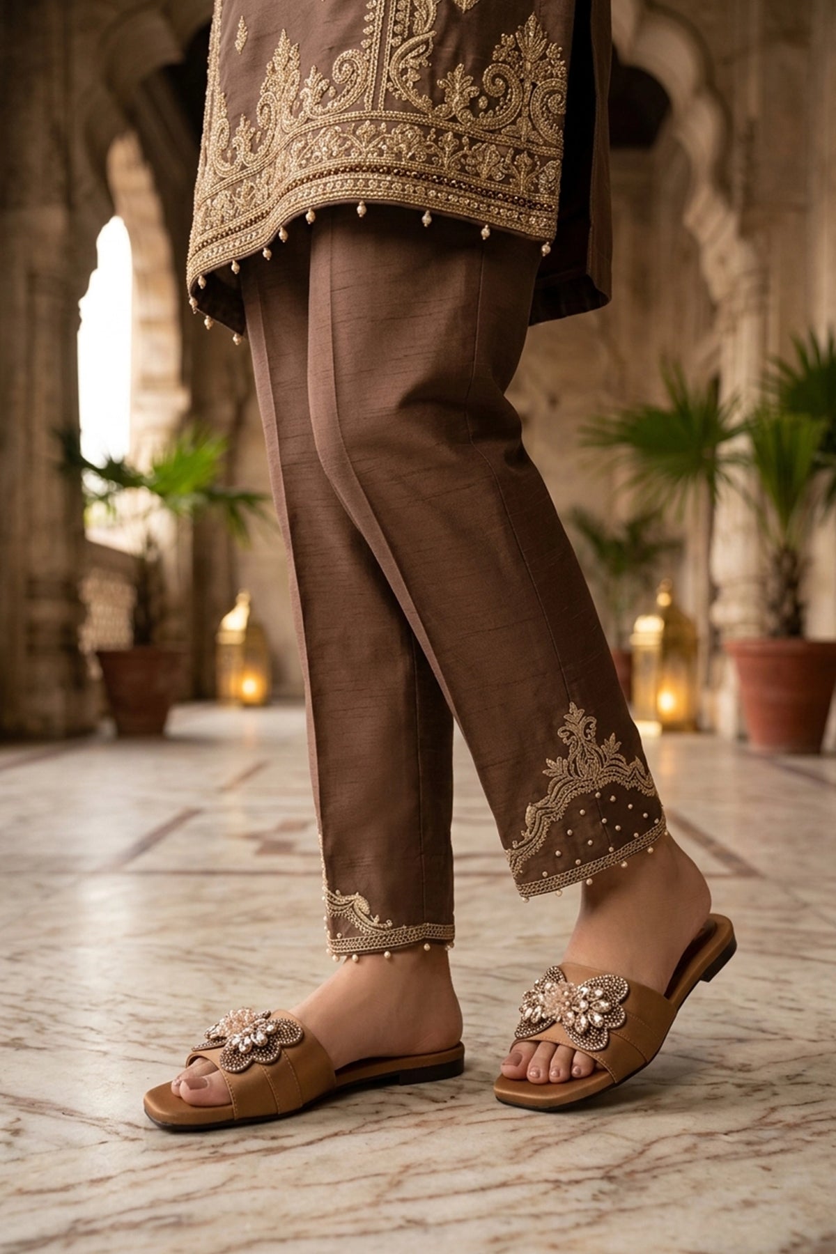 Fancy Slipper Fawn 0413800