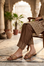 Fancy Slipper Fawn 0413801