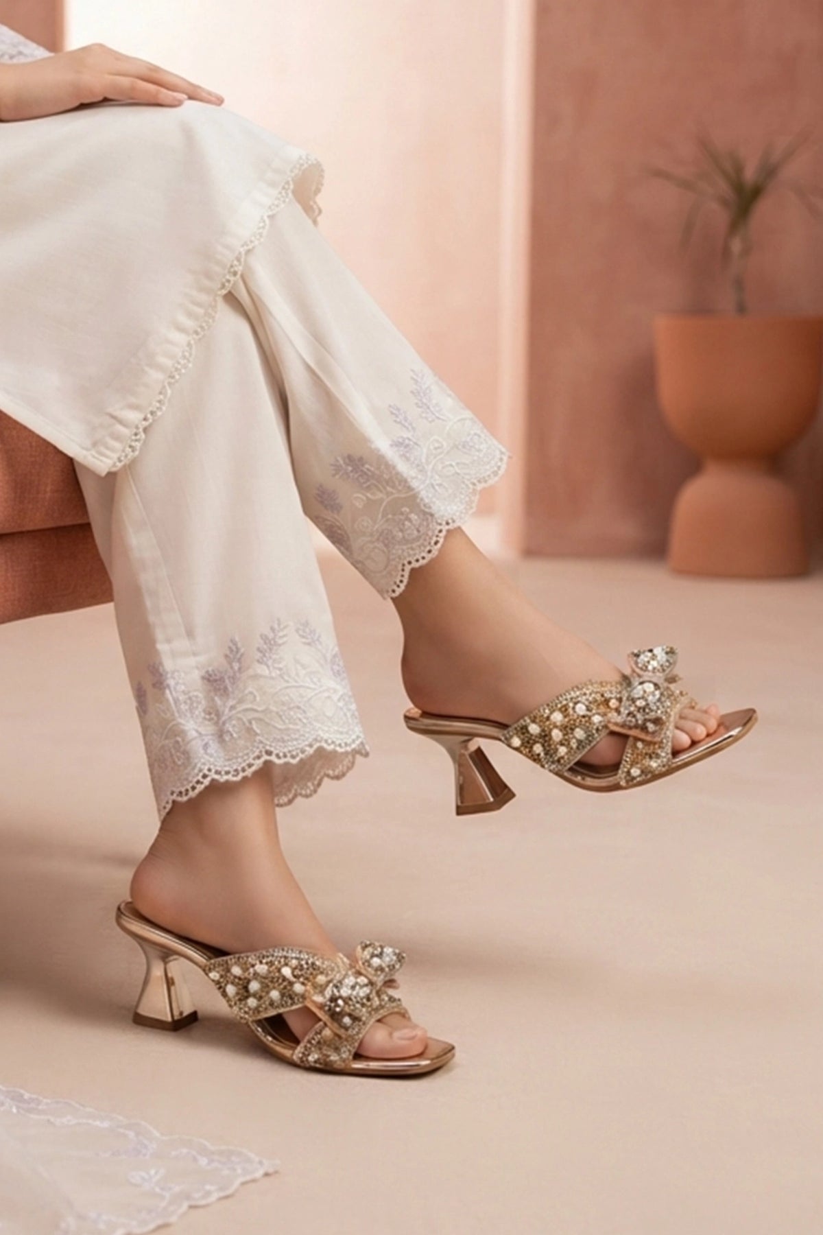 Fancy Slipper Golden 0413605
